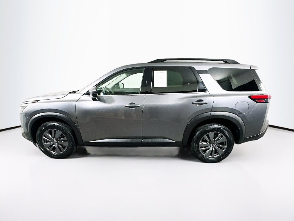 Used 2024 Nissan Pathfinder SV SUV