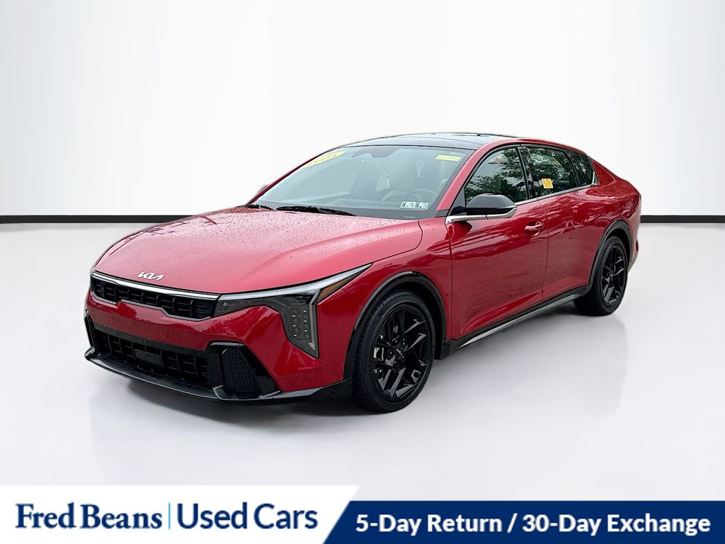 2025 Kia K4 GT-Line Turbo photo 3