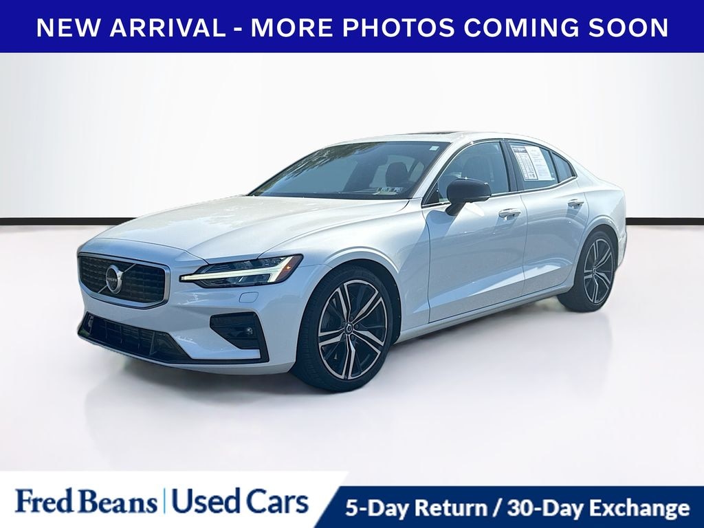Used 2019 Volvo S60 T6 R-Design Sedan