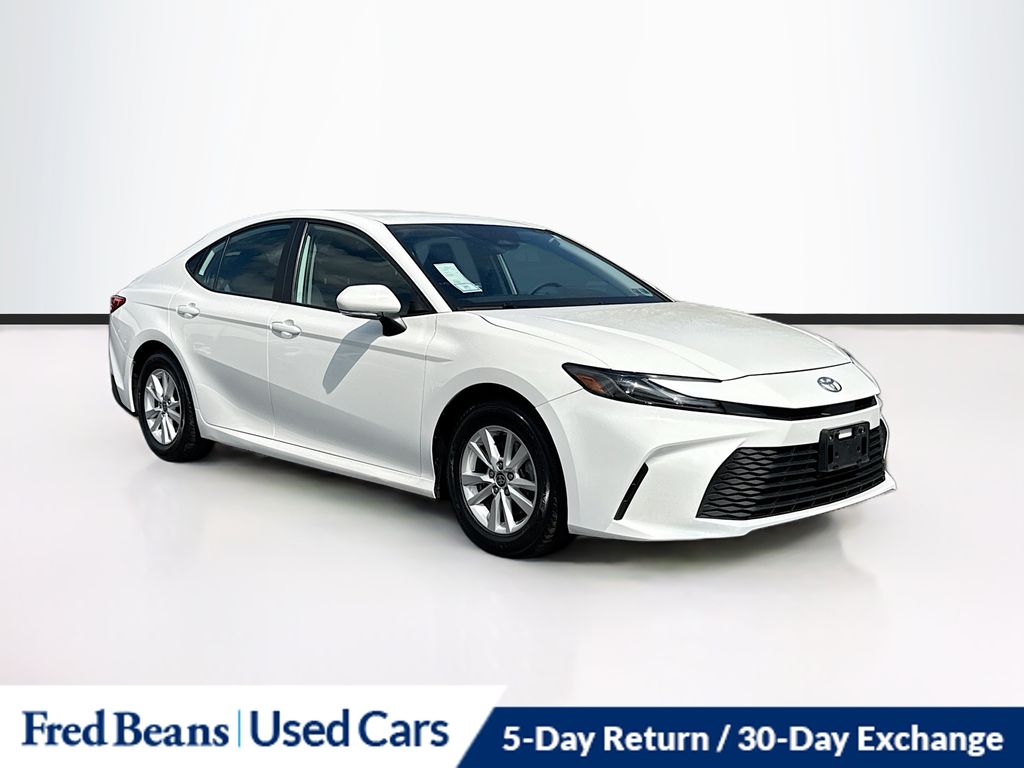 2025 Toyota Camry LE