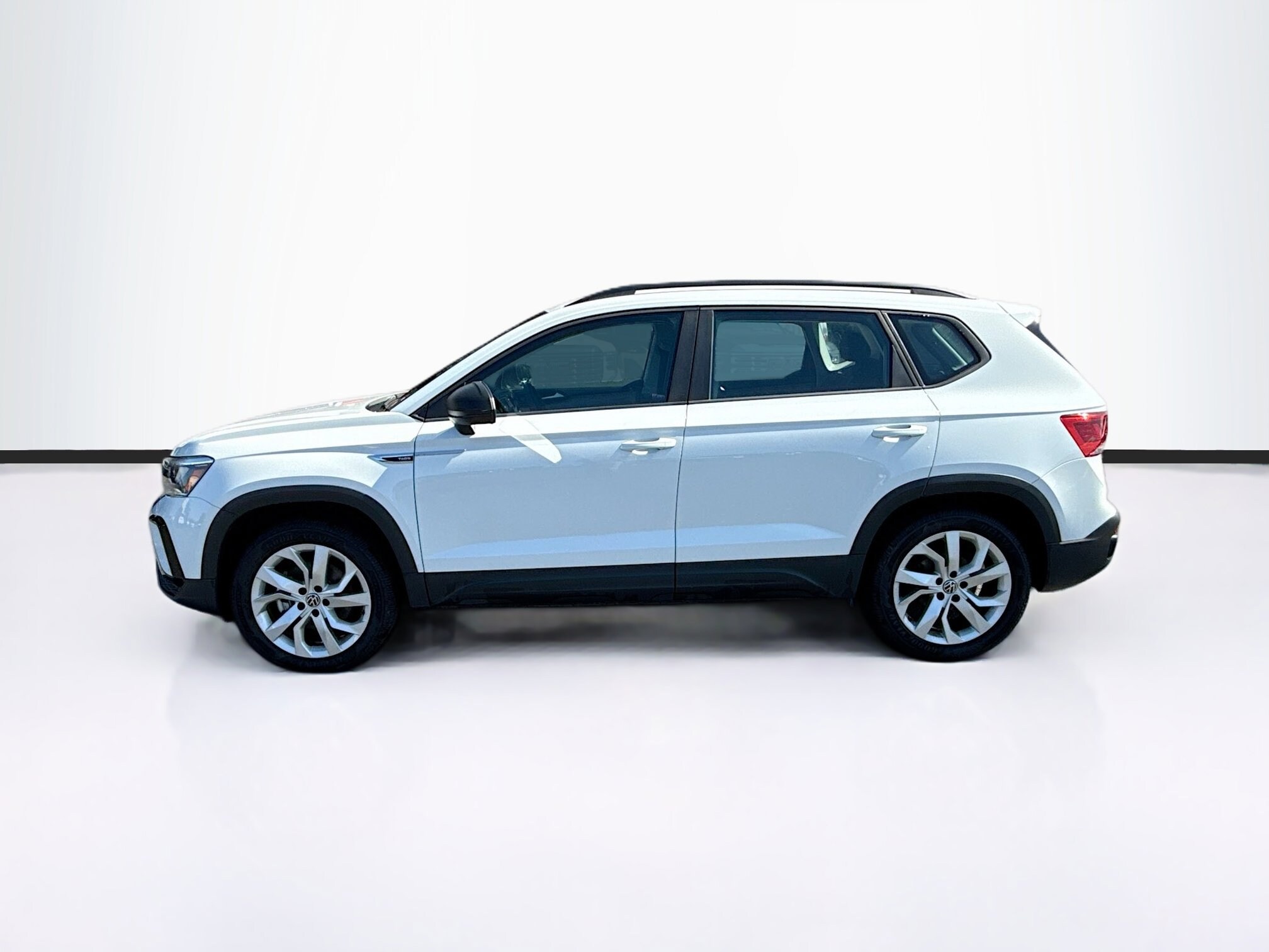 2023 Volkswagen Taos S photo 4