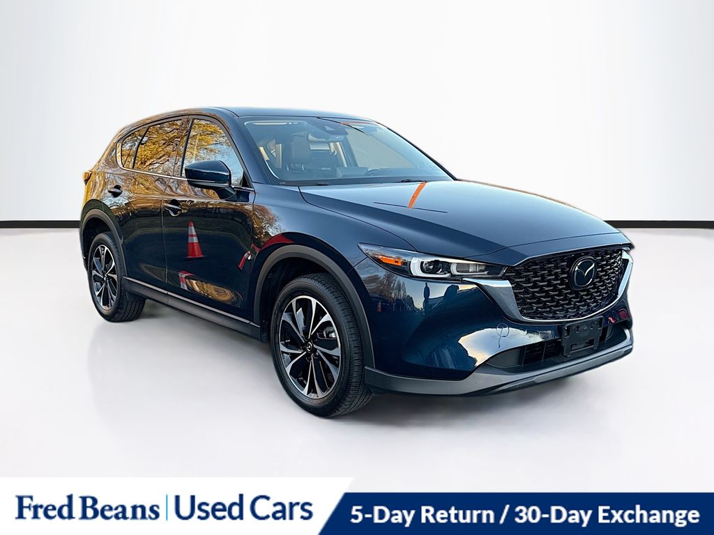 2023 Mazda CX-5 S Premium package