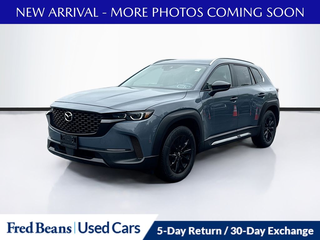 2023 Mazda CX-50 2.5 Preferred Plus photo 3
