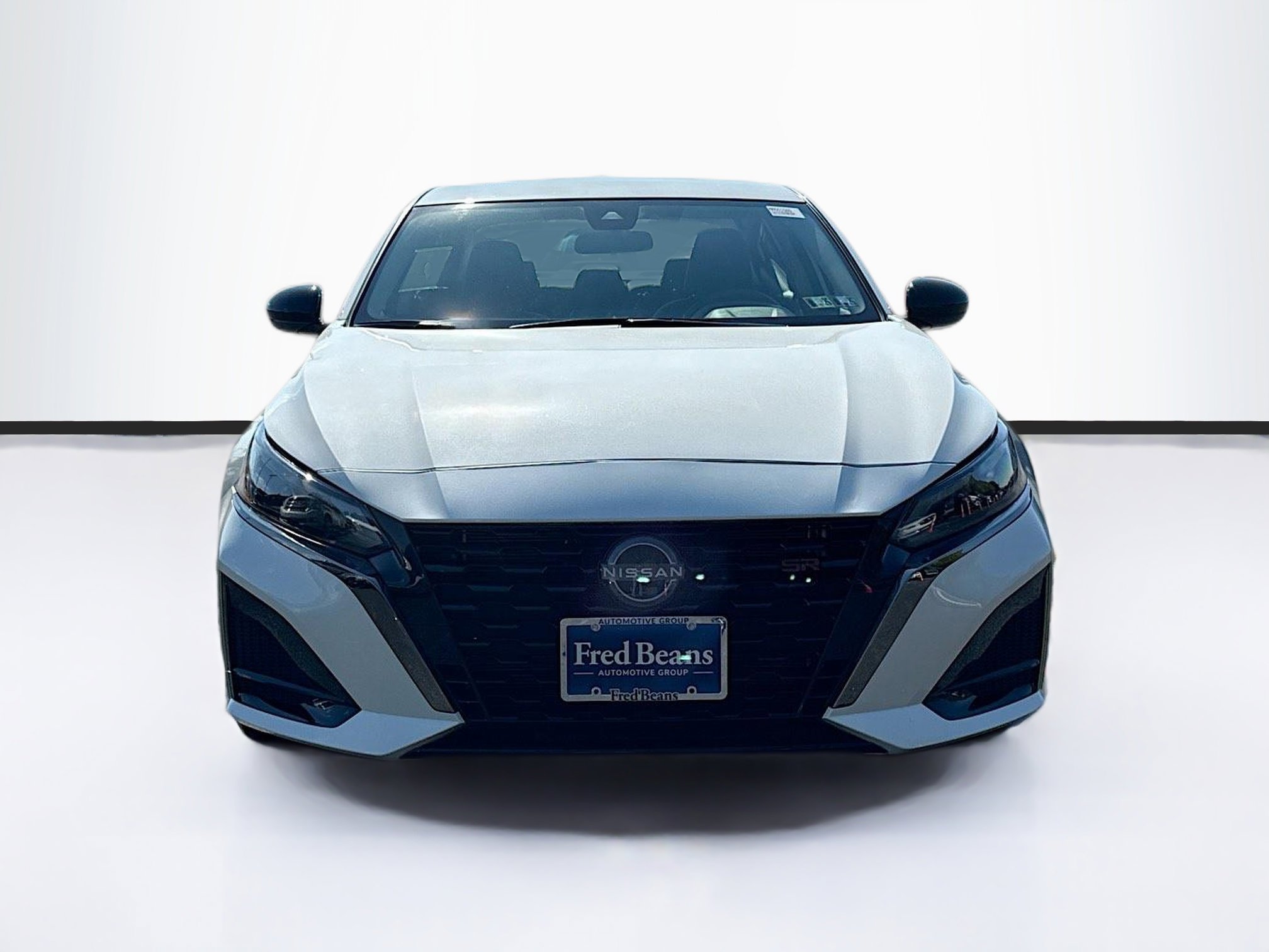 2024 Nissan Altima 2.5 SR photo 2