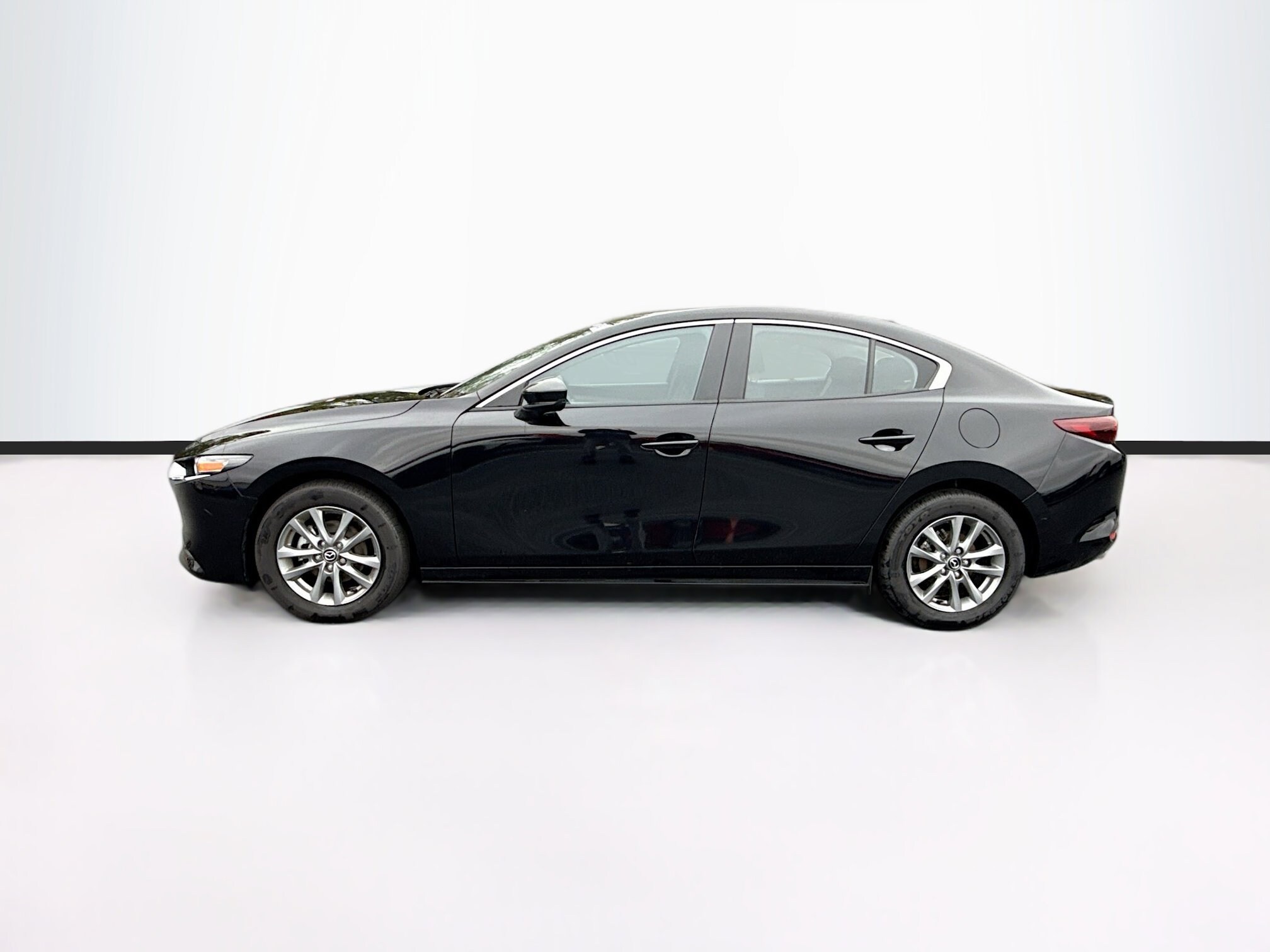 2025 Mazda Mazda3 Sedan 2.5 s photo 3