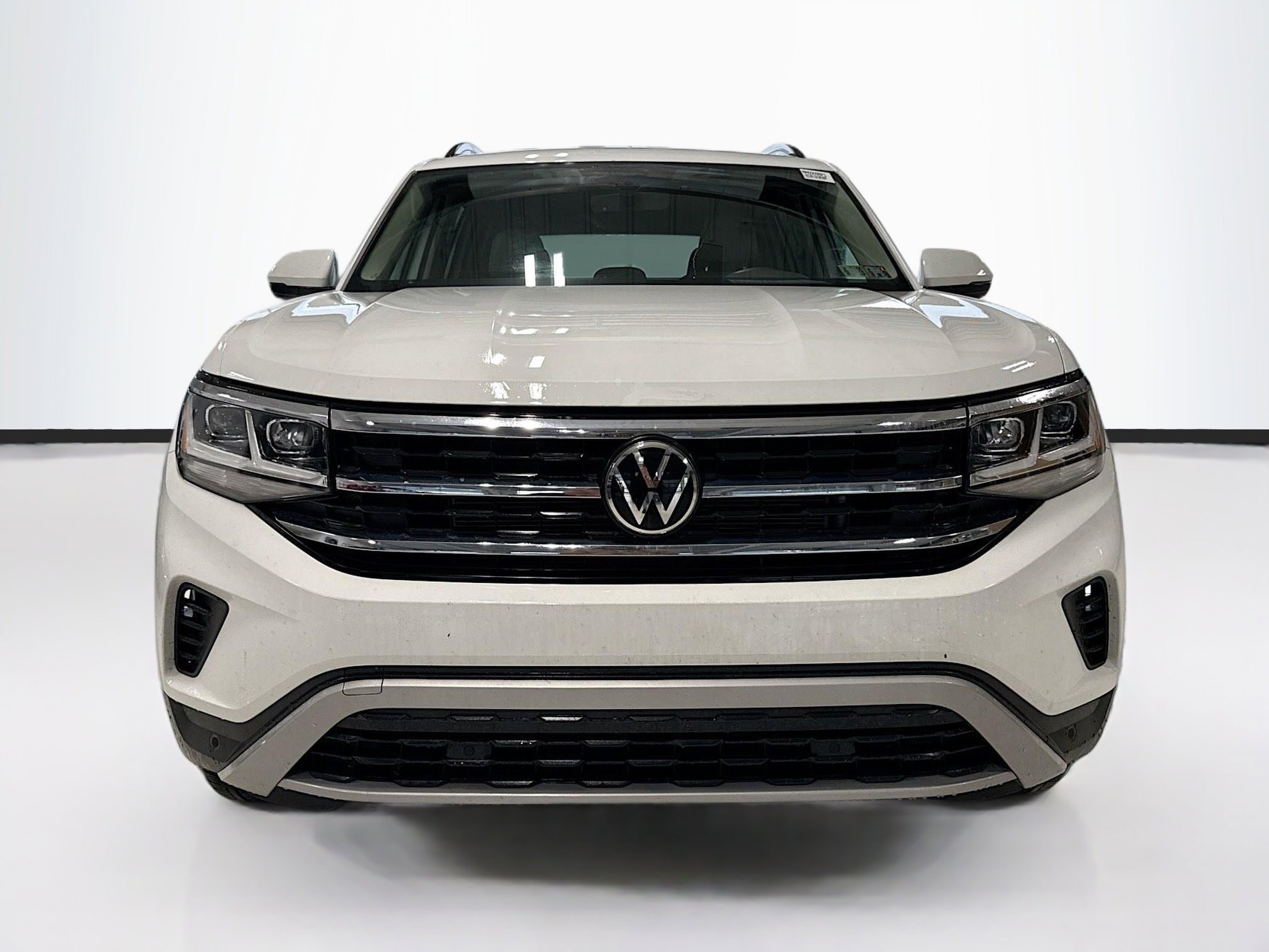 Used 2022 Volkswagen Atlas SE w/Tech with VIN 1V2HP2CA3NC525024 for sale in Mechanicsburg, PA