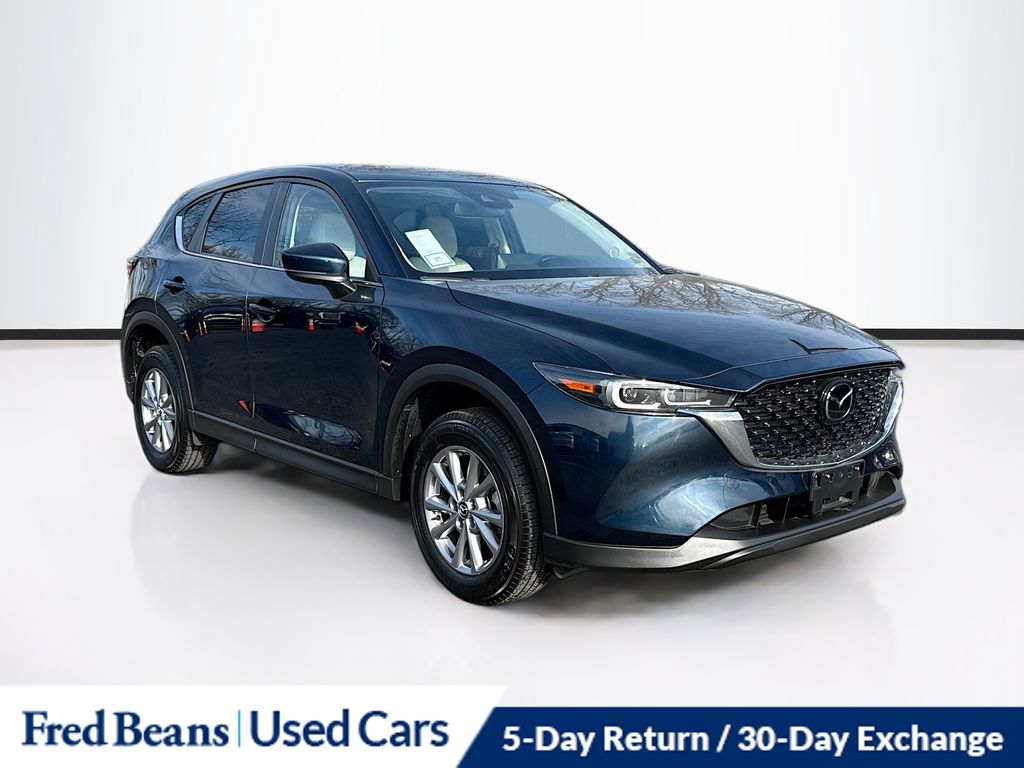 2023 Mazda CX-5 S Preferred package's photo