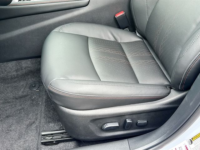 2025 Nissan Altima SR - Photo 17