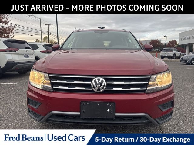 2021 Volkswagen Tiguan SE photo 2