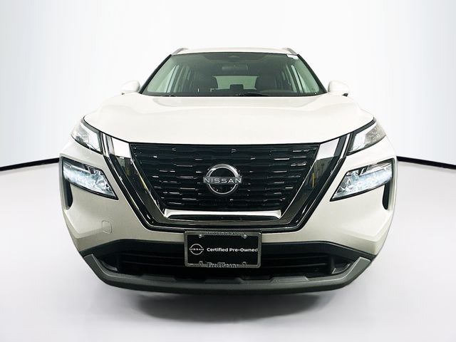 2022 Nissan Rogue SV photo 2