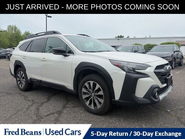 2023 Subaru Outback Limited's photo