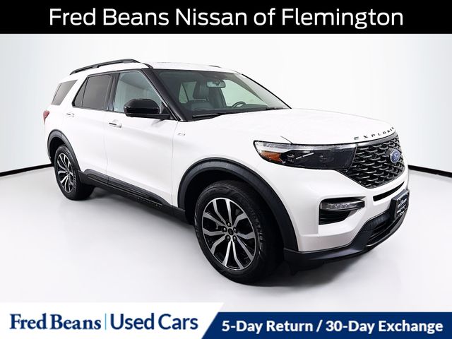 2022 Ford Explorer ST-LINE 4WD's photo