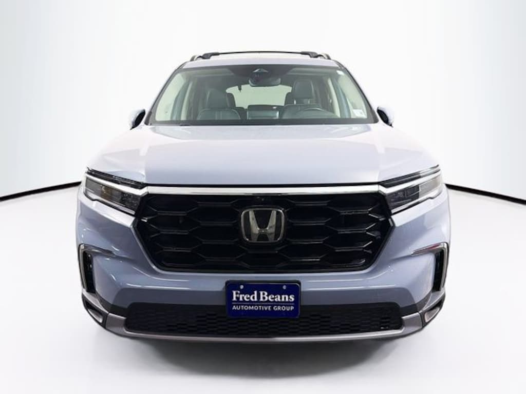 Used 2025 Honda Pilot Elite SUV