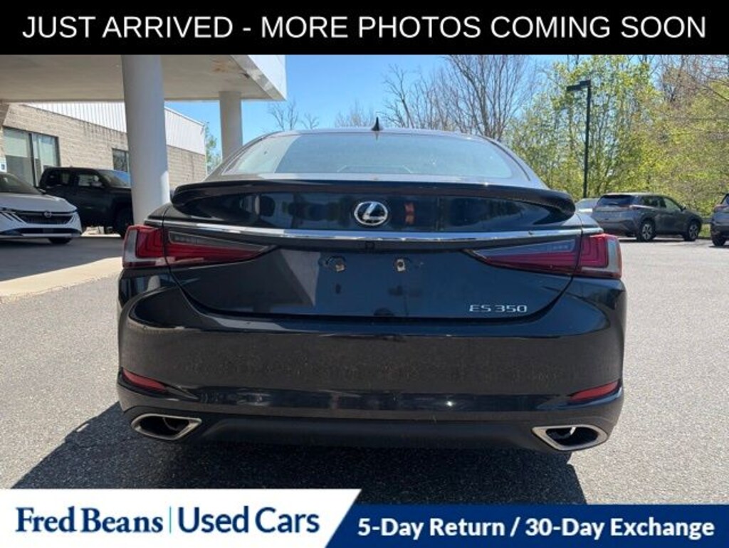 Used 2023 Lexus ES 350 Sedan
