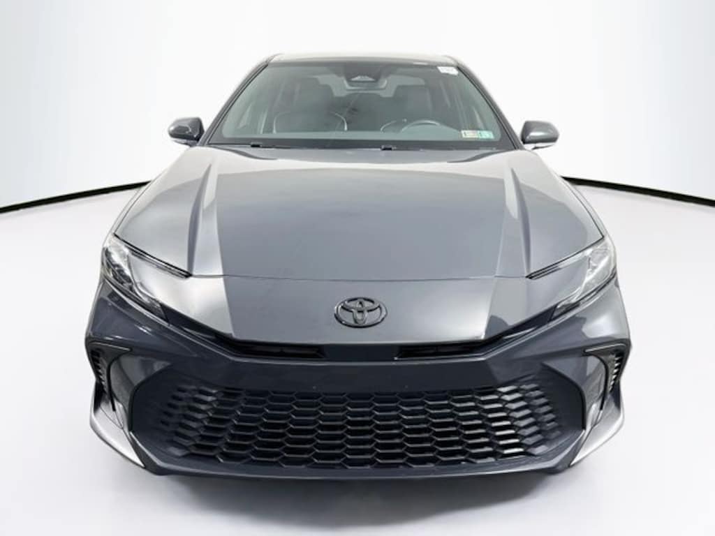 Used 2025 Toyota Camry SE Sedan