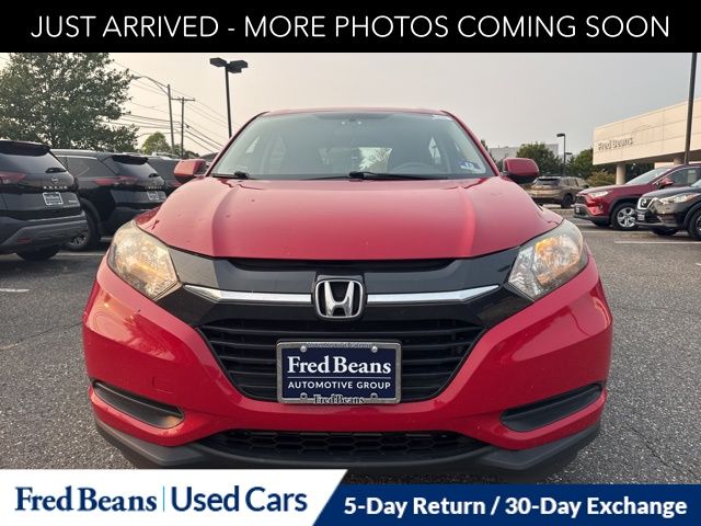 2018 Honda HR-V LX photo 2