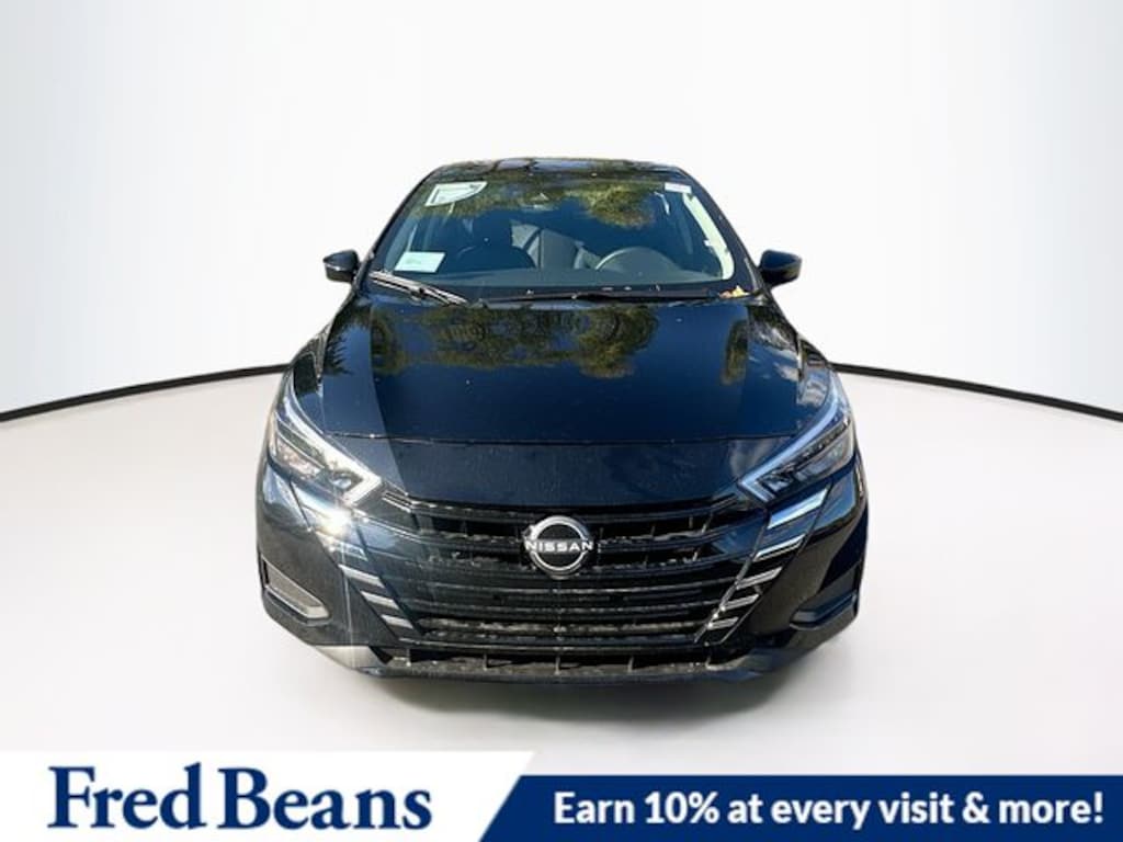 New 2025 Nissan Versa 1.6 SV Sedan