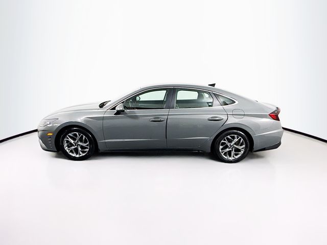 2022 Hyundai Sonata SEL photo 4