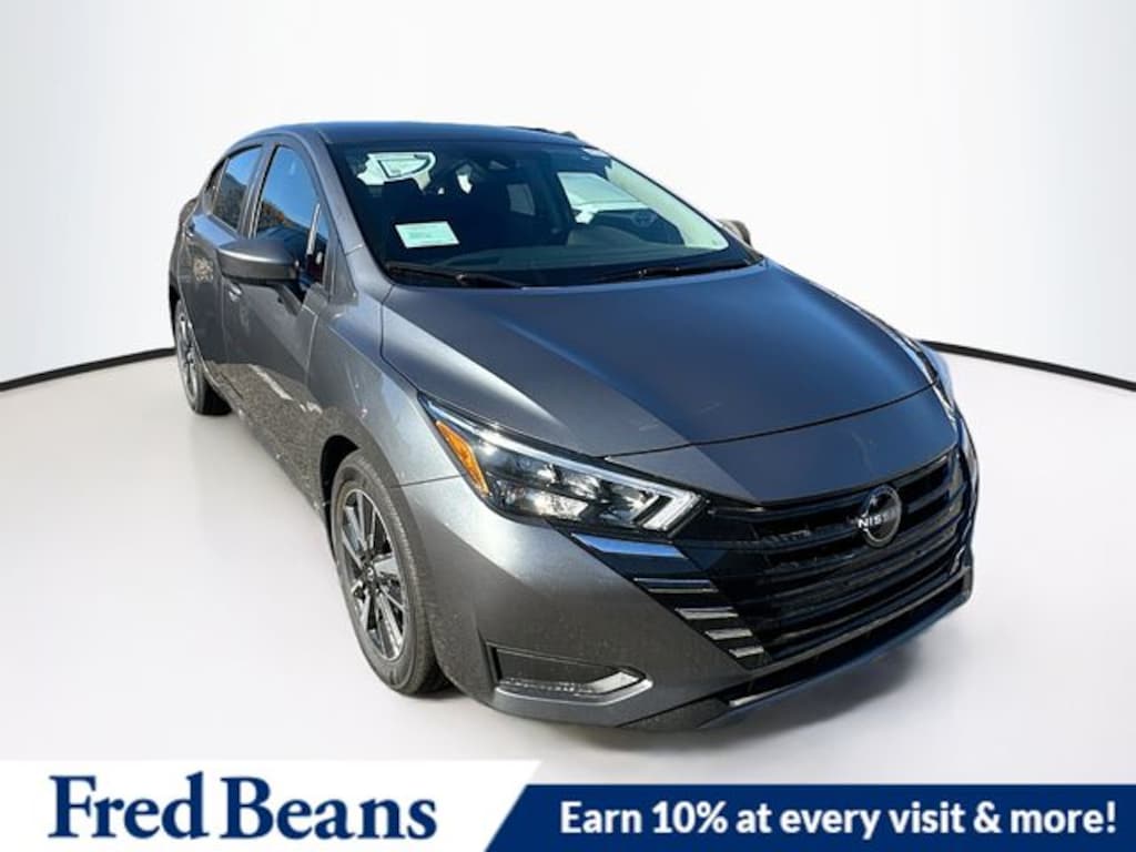 New 2025 Nissan Versa 1.6 SV Sedan