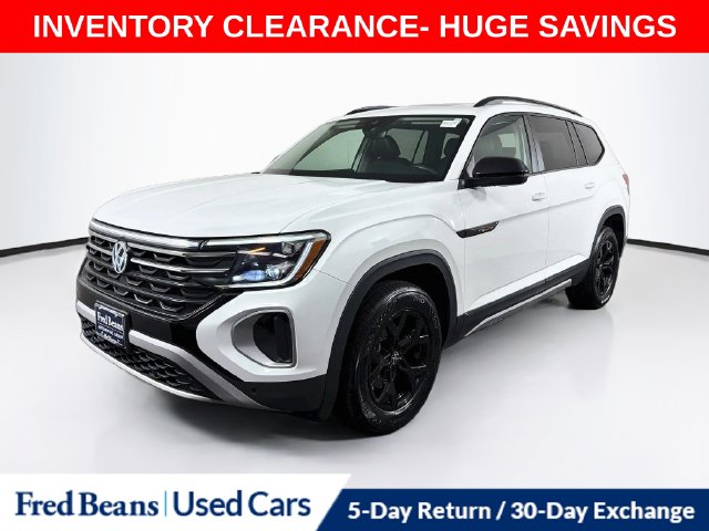 Used 2024 Volkswagen Atlas 2.0T Peak Edition SE w/Technology SUV