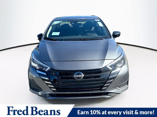 2025 Nissan Versa 1.6 S photo 2