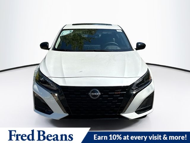 2025 Nissan Altima SR photo 2