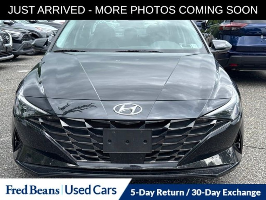 Used 2023 Hyundai Elantra Limited Sedan