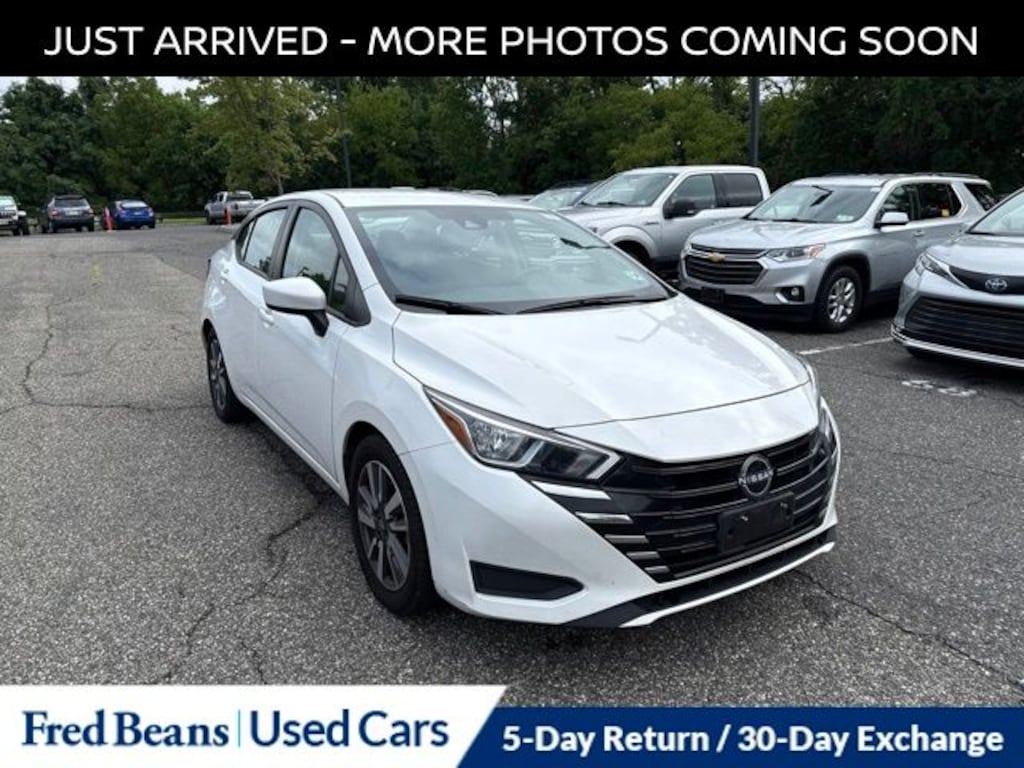 Used 2023 Nissan Versa 1.6 SV Sedan