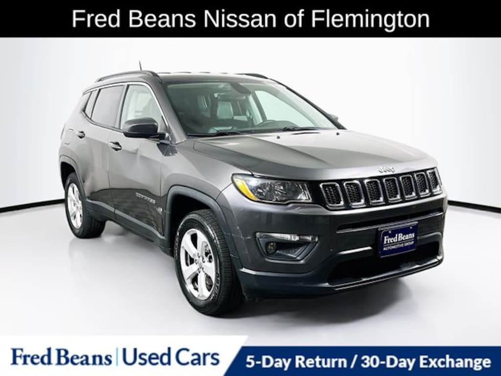 Used 2018 Jeep Compass Latitude SUV