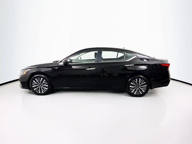 2023 Nissan Altima 2.5 SV photo 4
