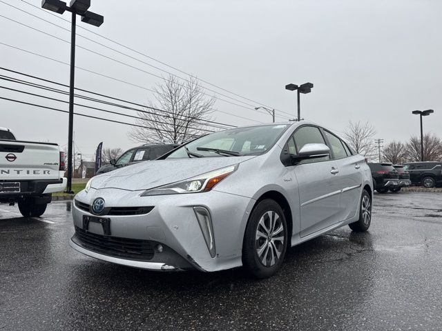 2022 Toyota Prius LE AWD-e photo 2