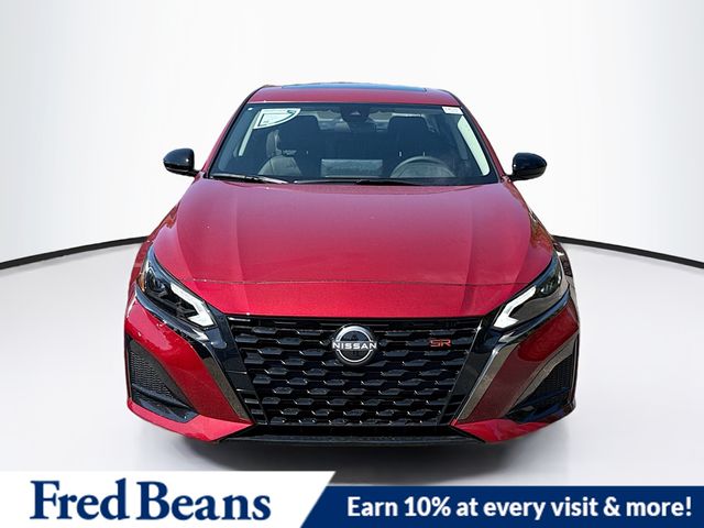 2025 Nissan Altima SR photo 2
