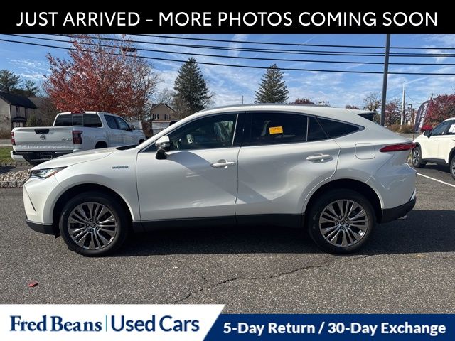 2021 Toyota Venza XLE photo 4