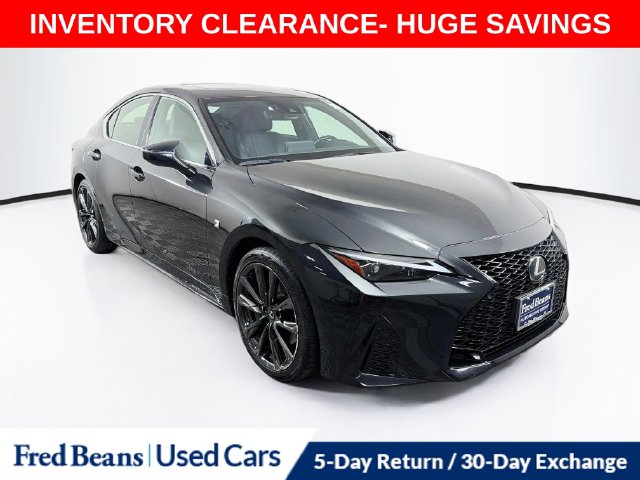 2023 Lexus IS