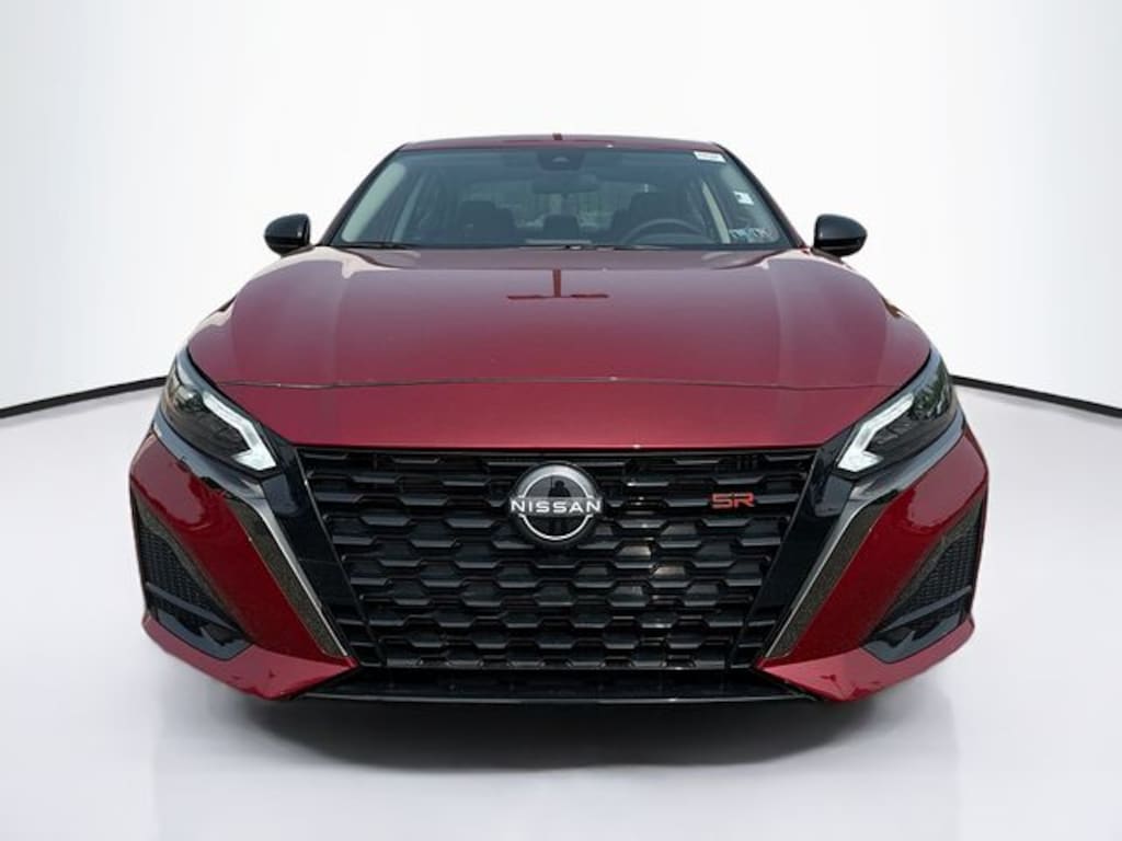 New 2025 Nissan Altima SR Sedan