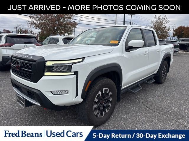 2022 Nissan Frontier PRO-4X photo 3