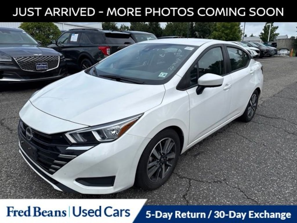 Used 2023 Nissan Versa 1.6 SV Sedan