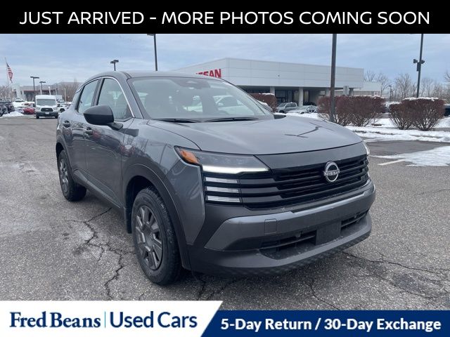 2025 Nissan Kicks S AWD's photo