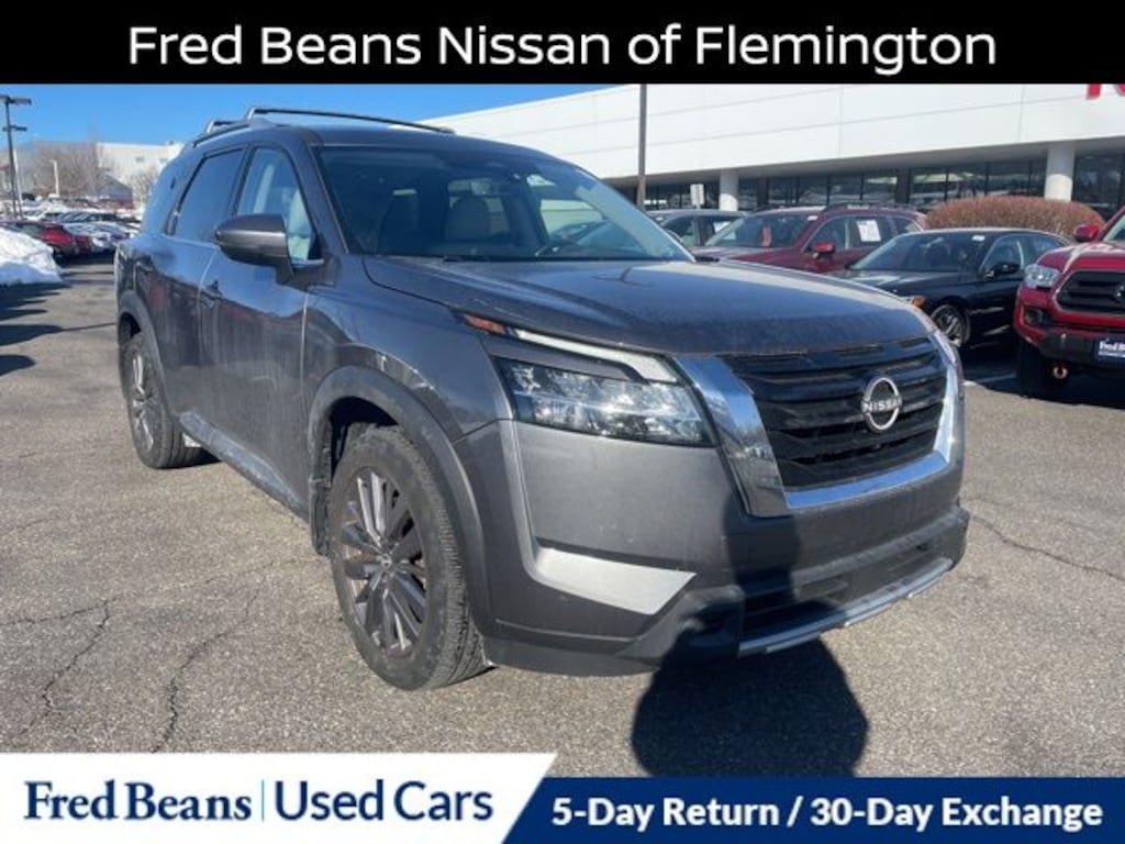 Certified 2023 Nissan Pathfinder SL SUV