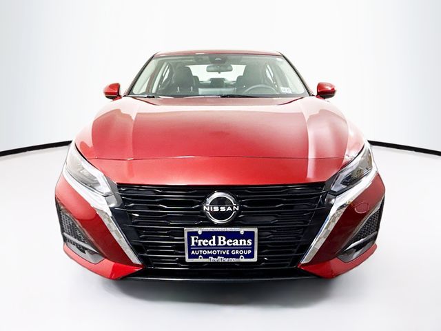 2023 Nissan Altima 2.5 SV photo 2