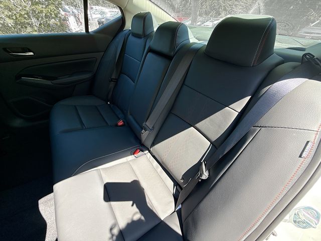 2025 Nissan Altima SR - Photo 14