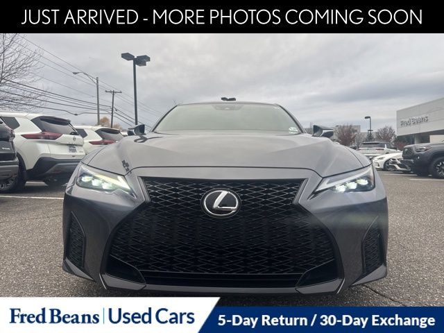 2021 Lexus IS 350 F SPORT photo 2