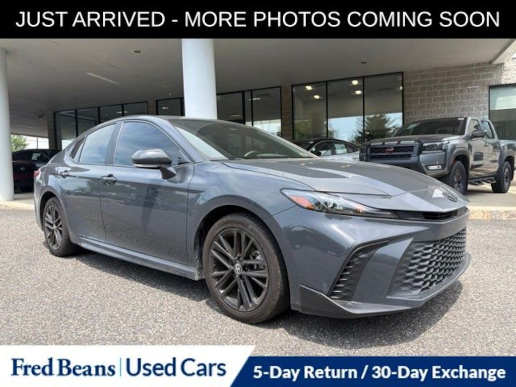 Used 2025 Toyota Camry SE Sedan