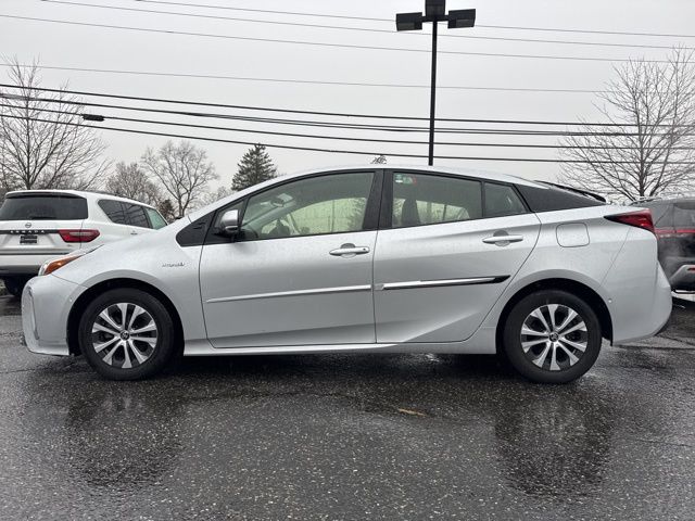 2022 Toyota Prius LE AWD-e photo 3