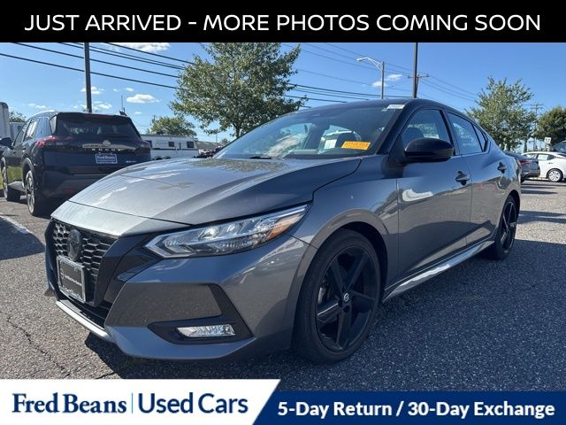 2022 Nissan Sentra SR photo 3