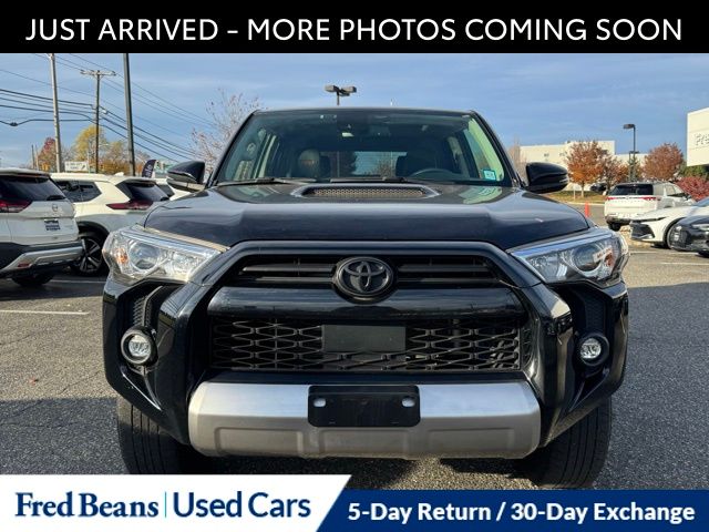 2022 Toyota 4Runner TRD Off-Road Premium photo 2