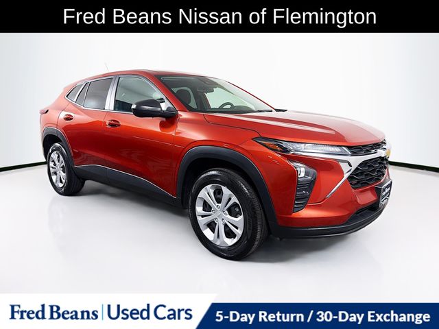 2024 Chevrolet Trax LS's photo