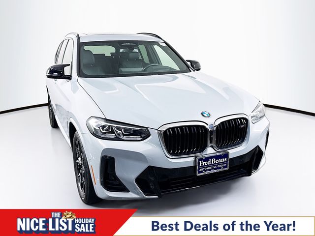 2022 BMW X3 40i's photo