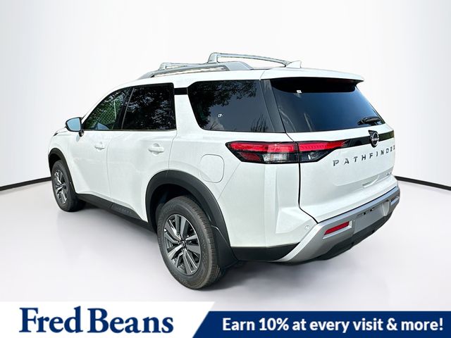 2025 Nissan Pathfinder SL photo 2