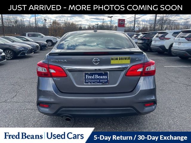 2019 Nissan Sentra SR photo 4
